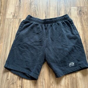Men’s large black Nike SB sweat shorts